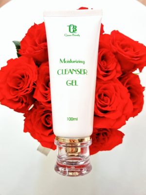 Sữa rửa mặt Queen Beauty dưỡng trắng sạch sâu tái tạo da